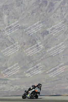 media/Dec-07-2025-CVMA (Sun) [[3e7d2de5dc]]/Race 7-Formula Lightweight Twins Shootout/